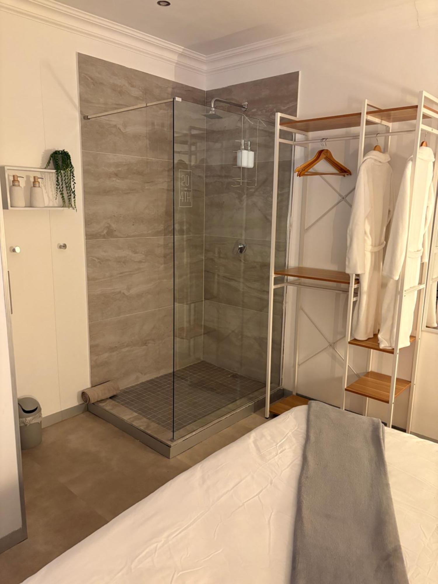 Luxury Upmarket Guesthouse 20 On 4Th Rustenburg Zewnętrze zdjęcie